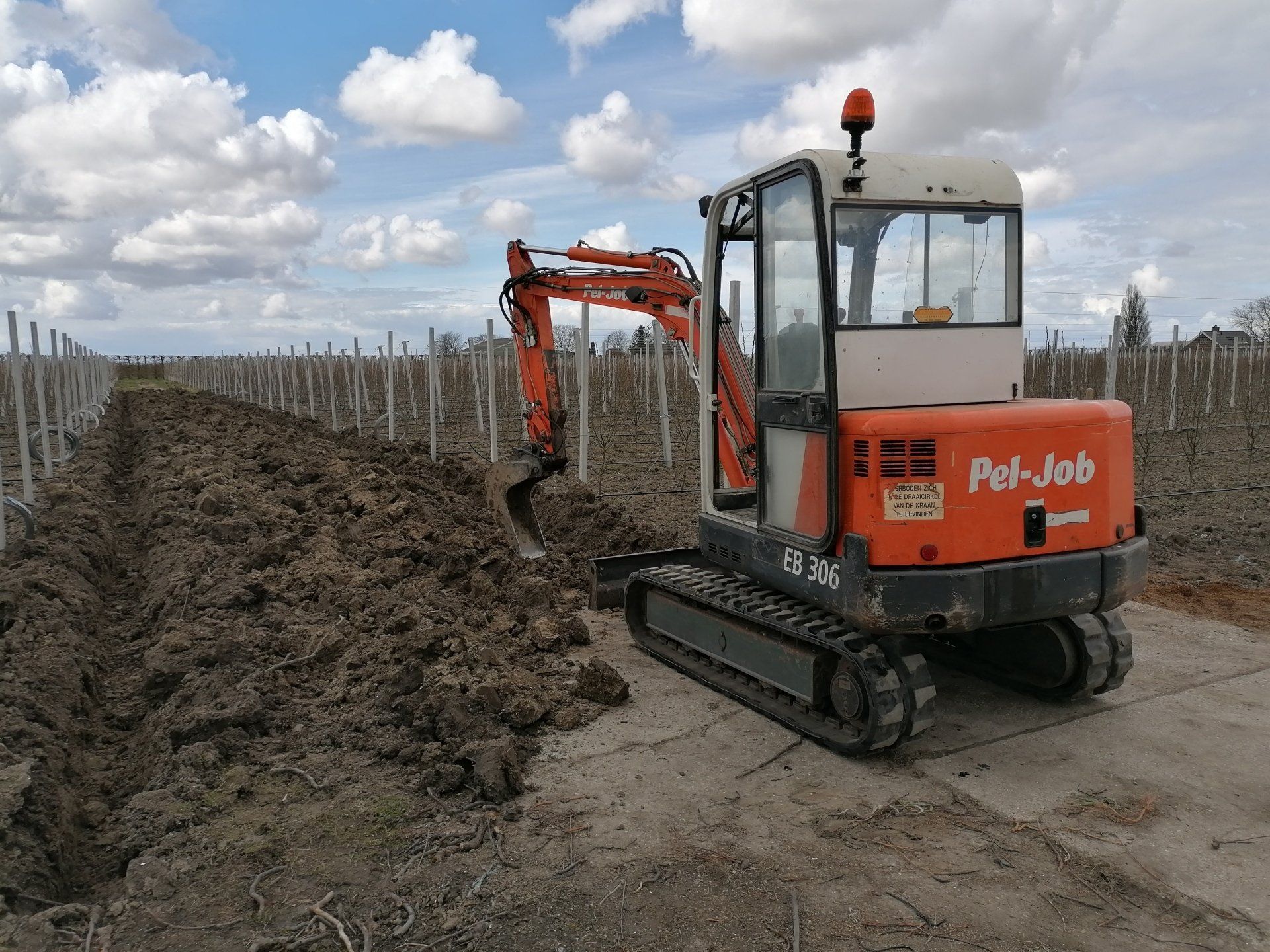 Fruitteelt loonwerk stoop agro Dronten