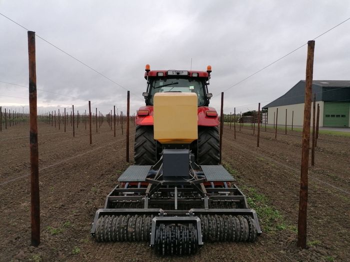 Grasbaan en bloemenstrook zaaimachine