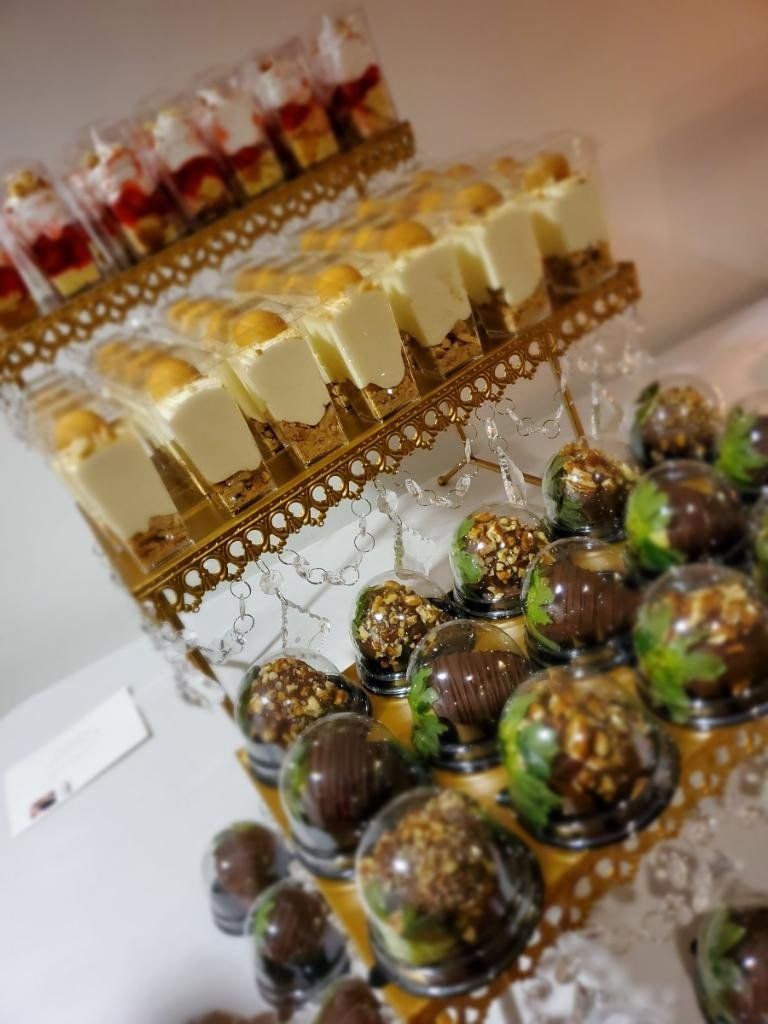 Custom Cakes Charleston, SC Miss Priss The Sugar Shop