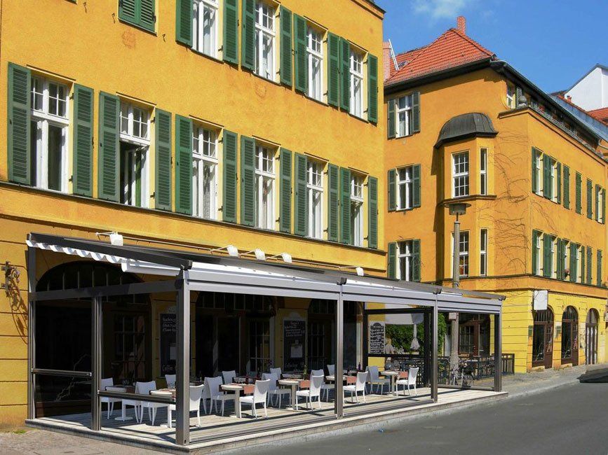 pergotenda per negozio