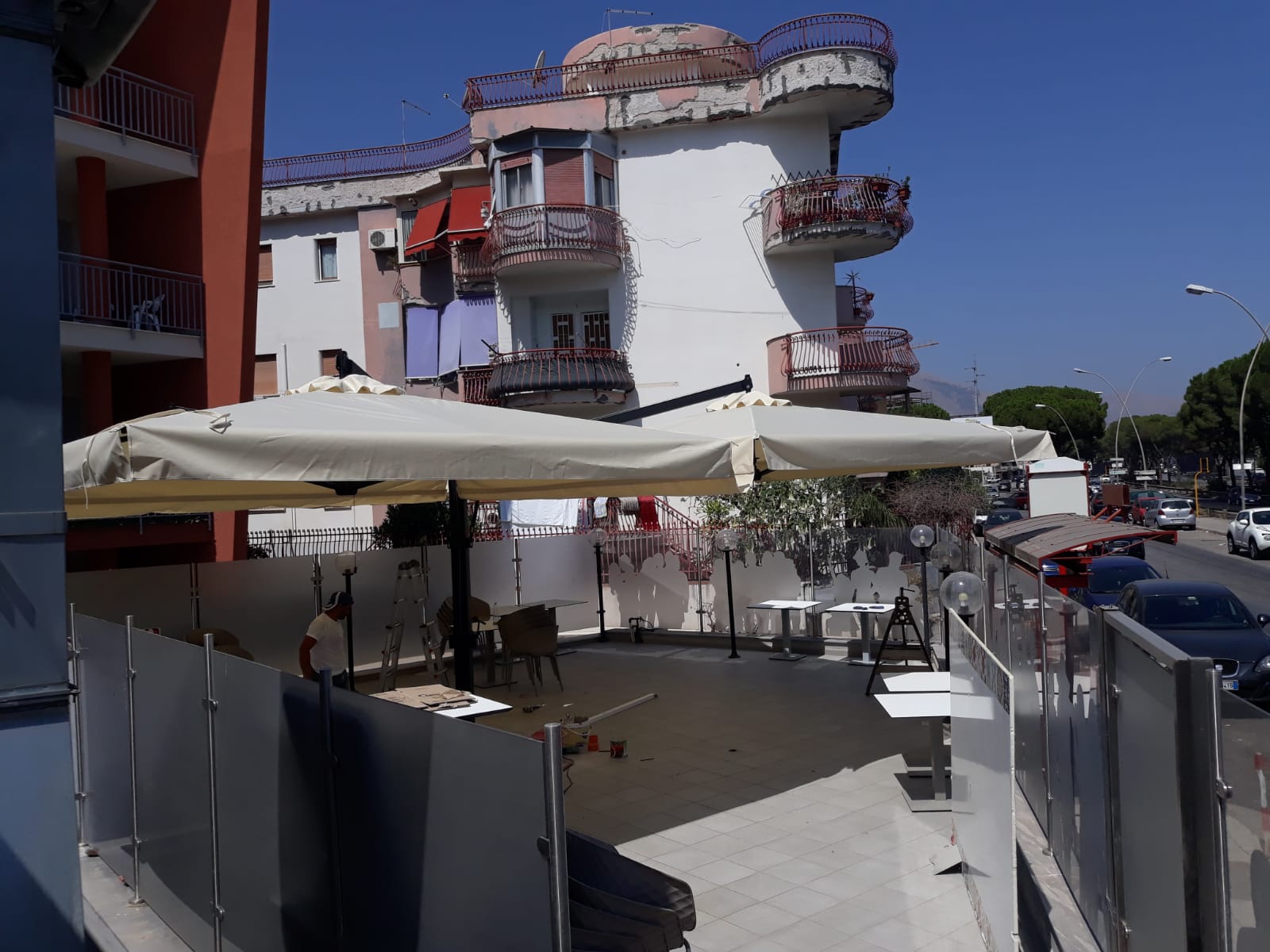 ombrelloni per spazi esterni