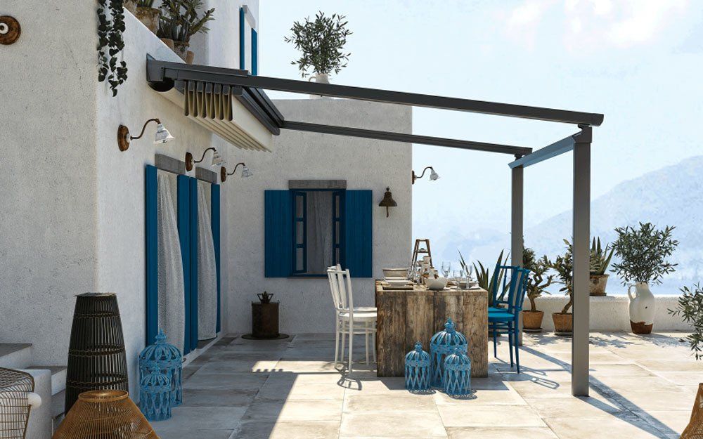 veranda con pergotenda a chiusura manuale