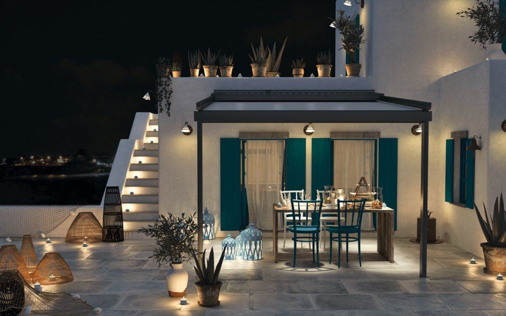 veranda di terrazza con pergotenda