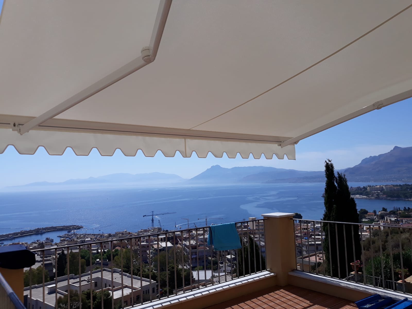 tenda parasole per terrazzo