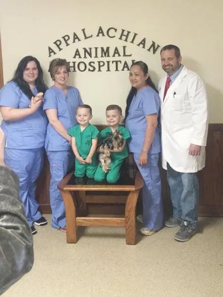 Doctors With Kids — Morristown, TN — Appalachian Animal Hospital