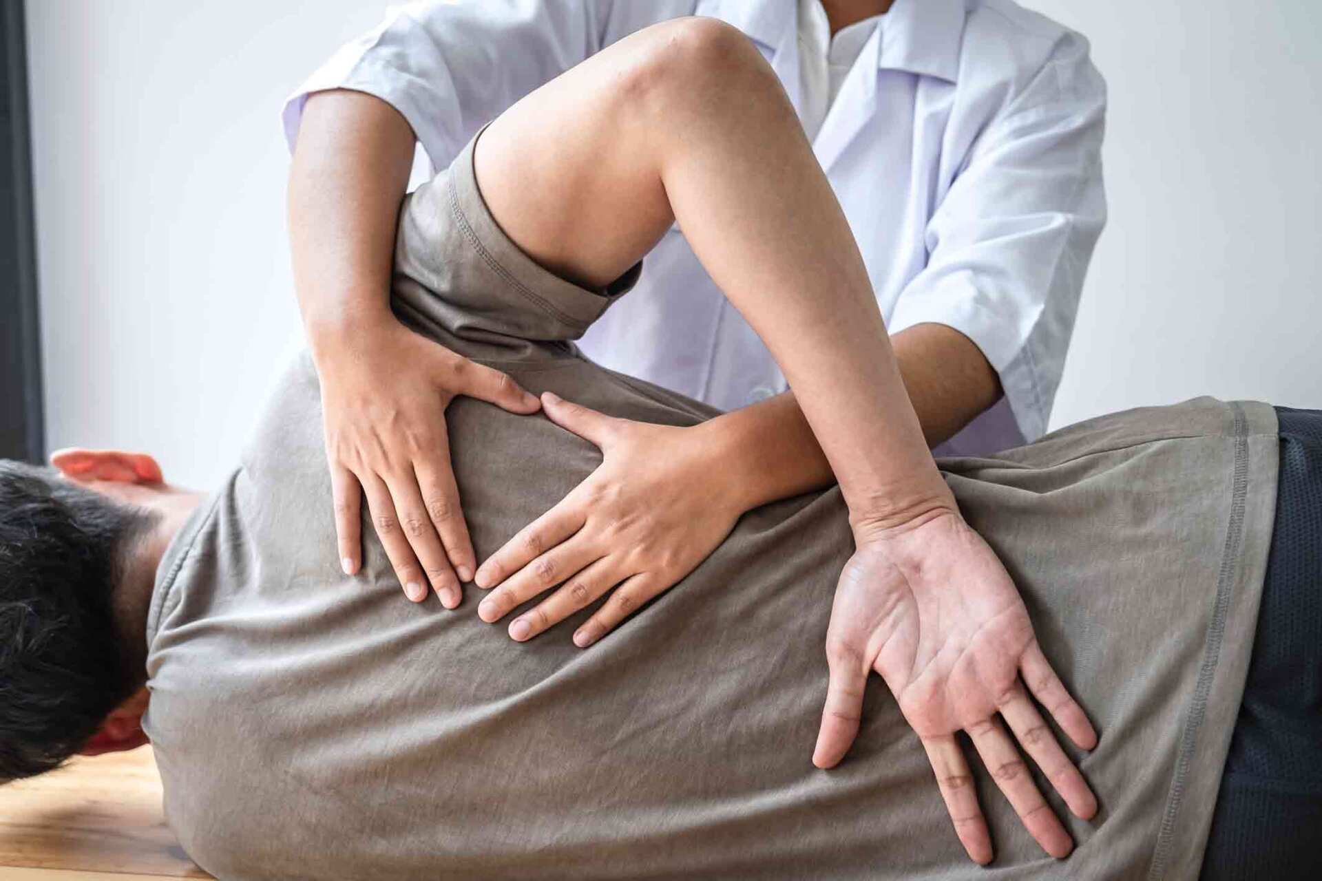 Chiropractor for Lower Back Pain