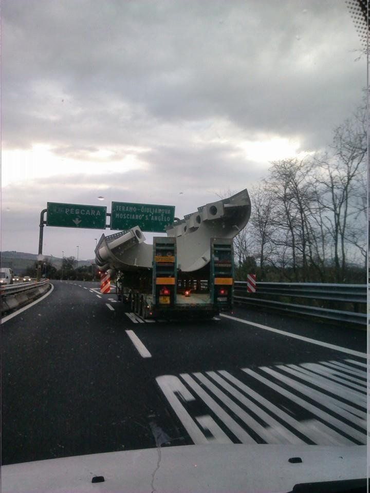 trasporto eccezionale di un componente industriale