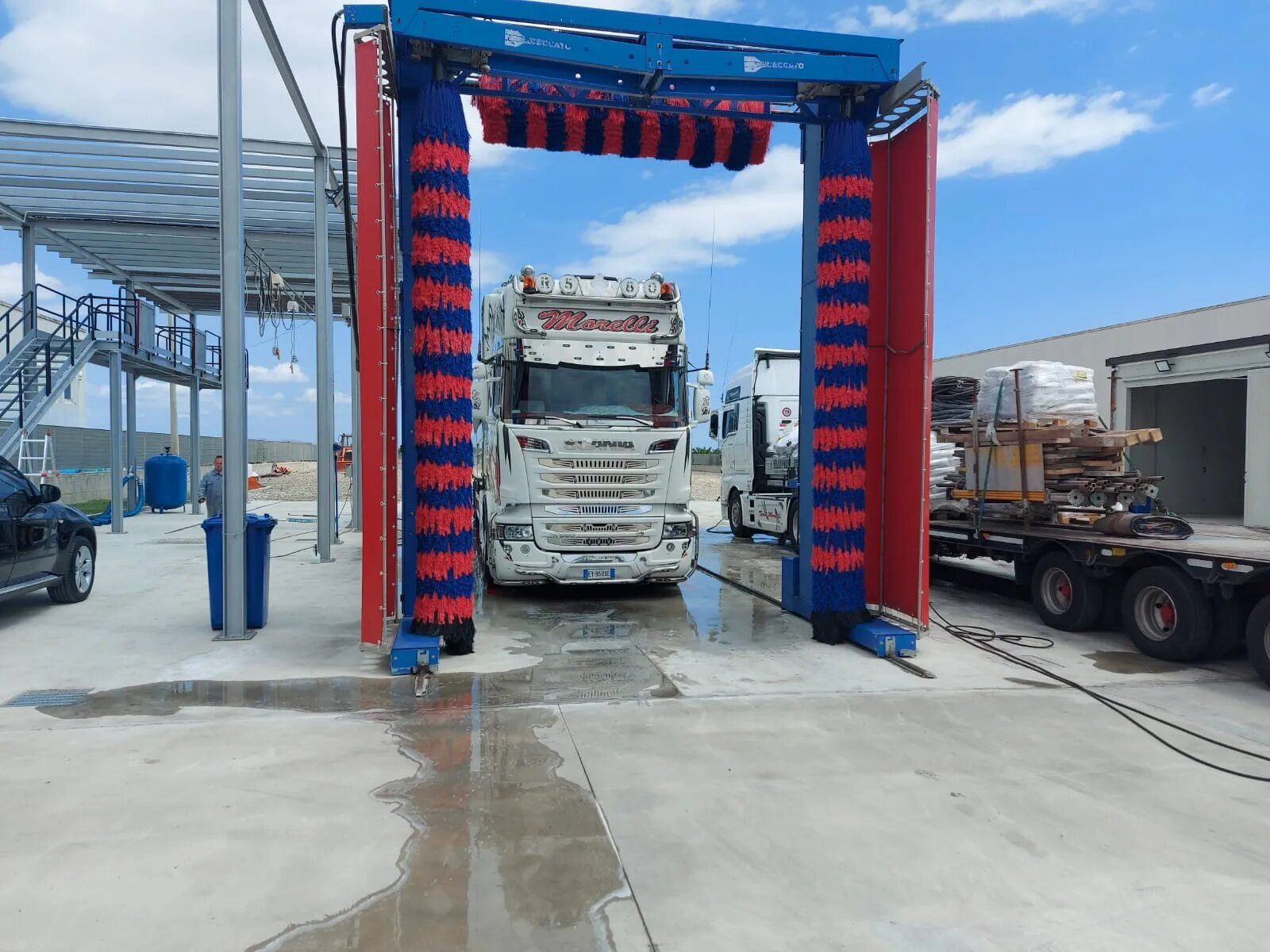 postazione per autolavaggio mezzo pesante