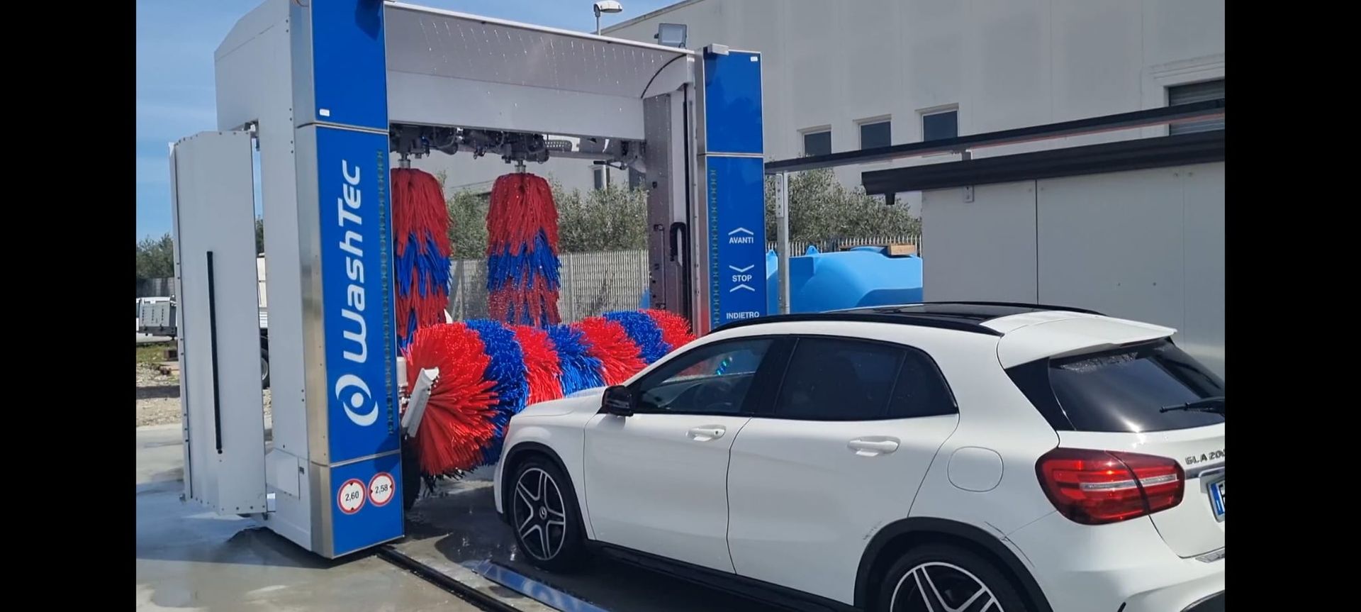 lavaggio di un'autocisterna