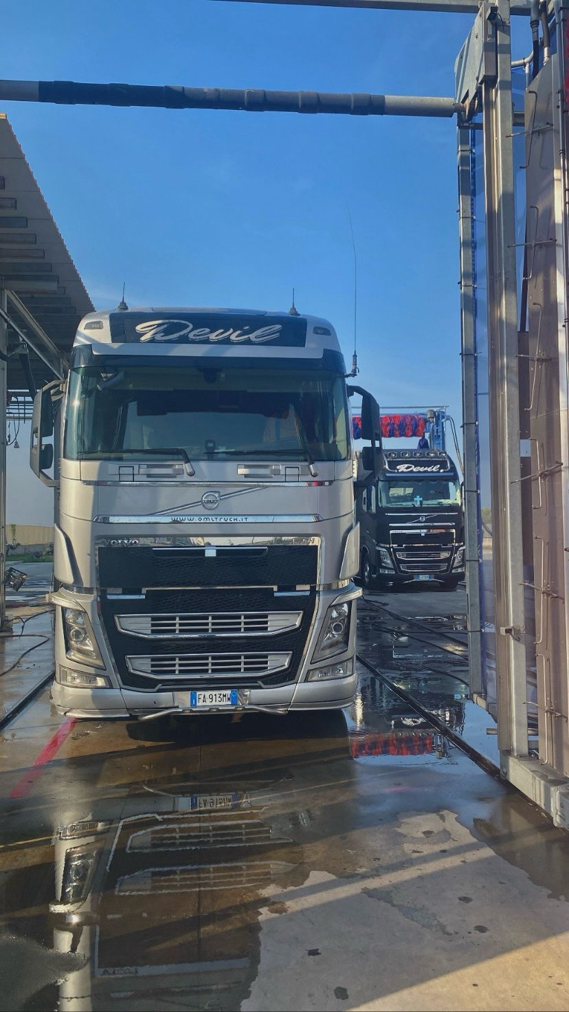 autolavaggio della ditta