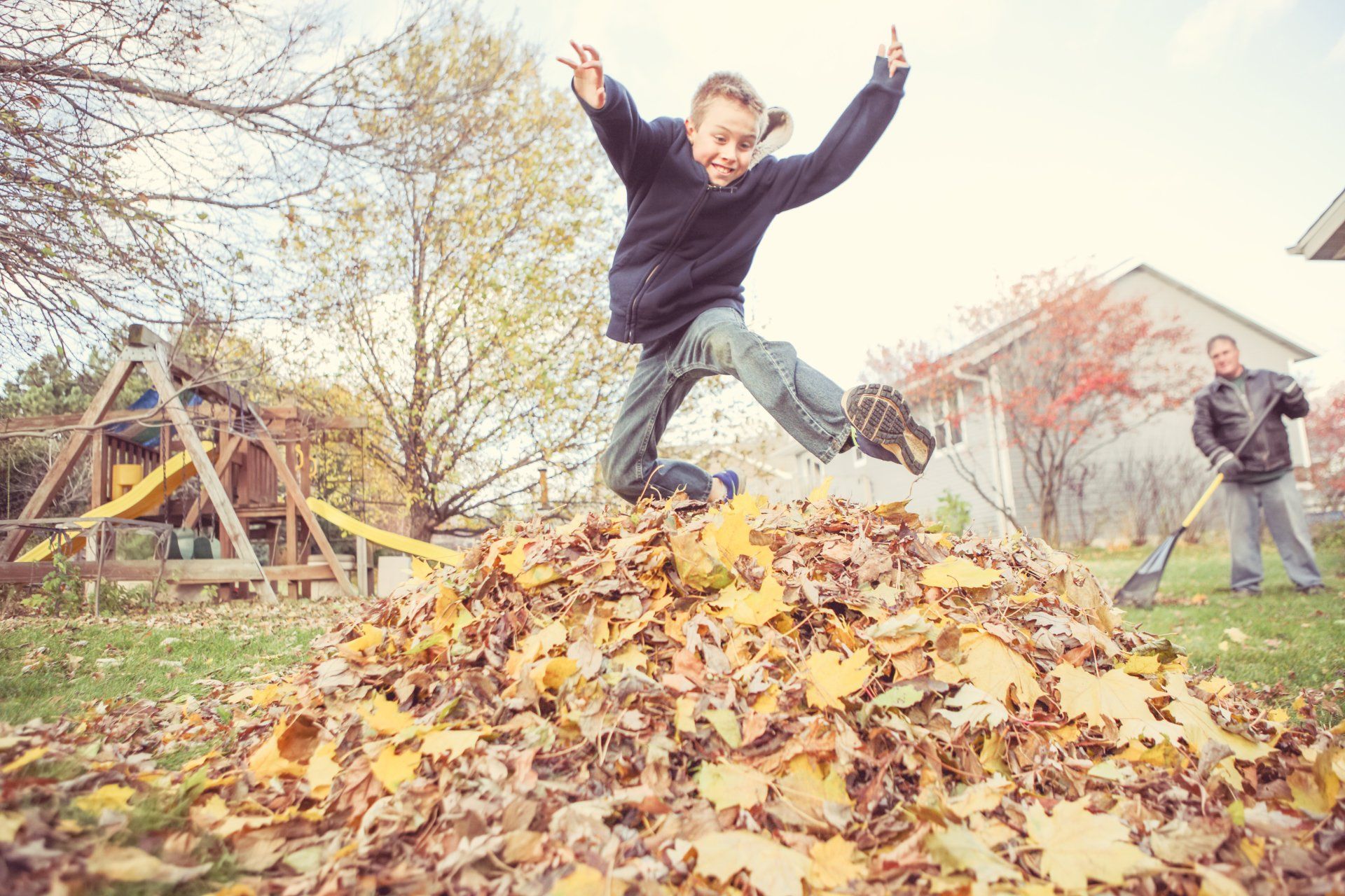 Georgia leaf pile fall