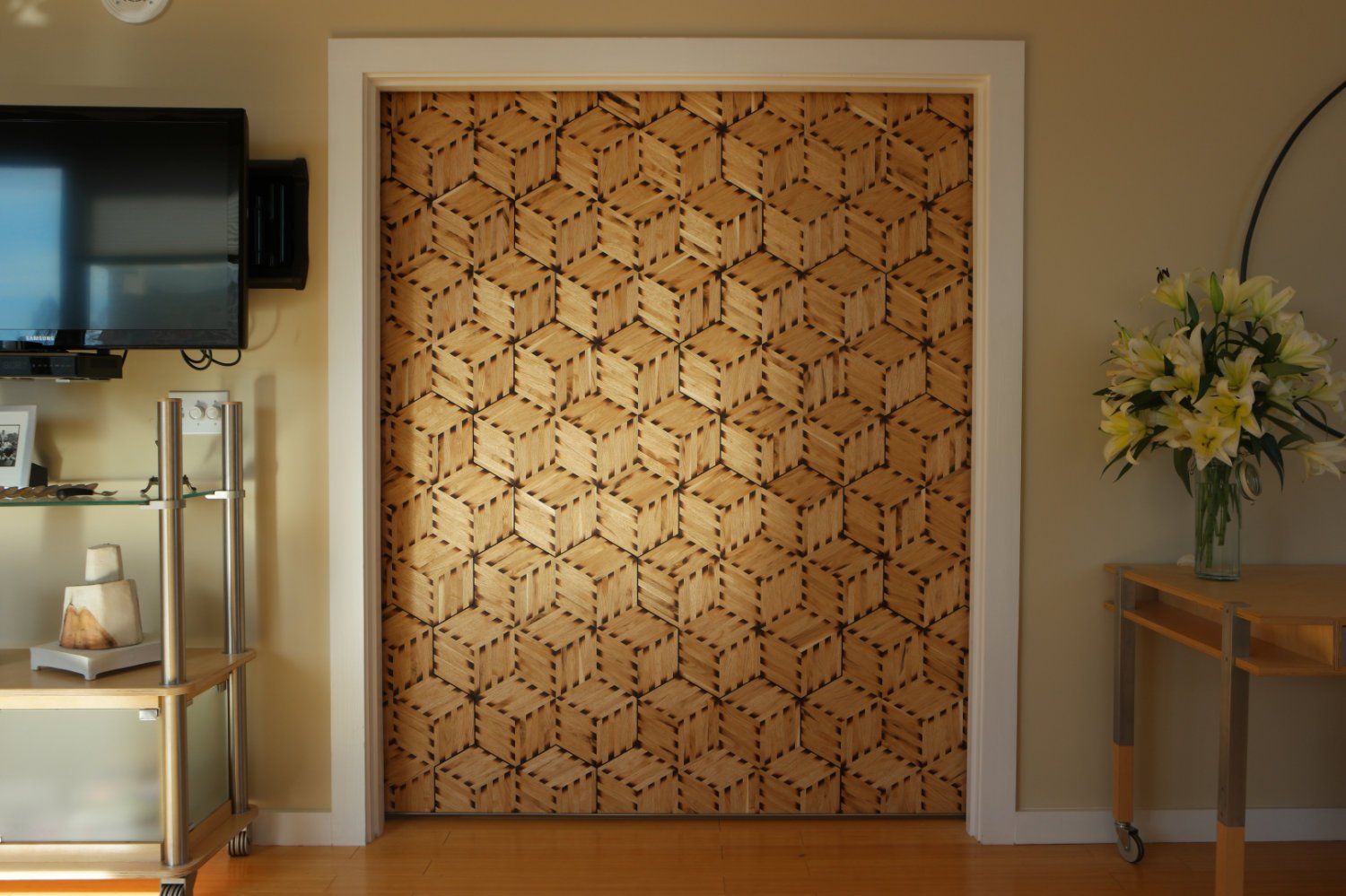 Sand-shaded-butternut-veneer-door
