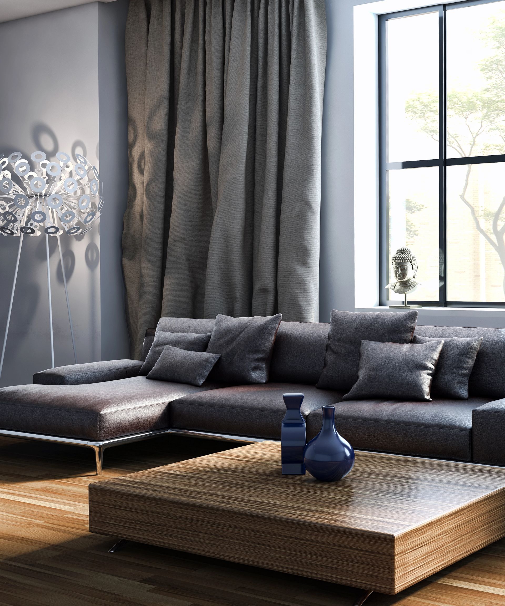 Soggiorno moderno con divano componibile, tavolino da caffè intrecciato e grande finestra con tende grigie.