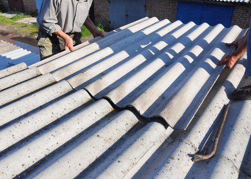 rimozione coperture tetti in amianto