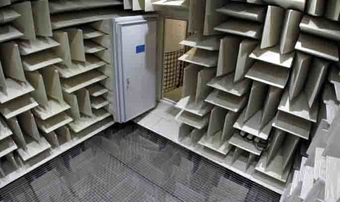 Inside Microsoft's soundproof chamber