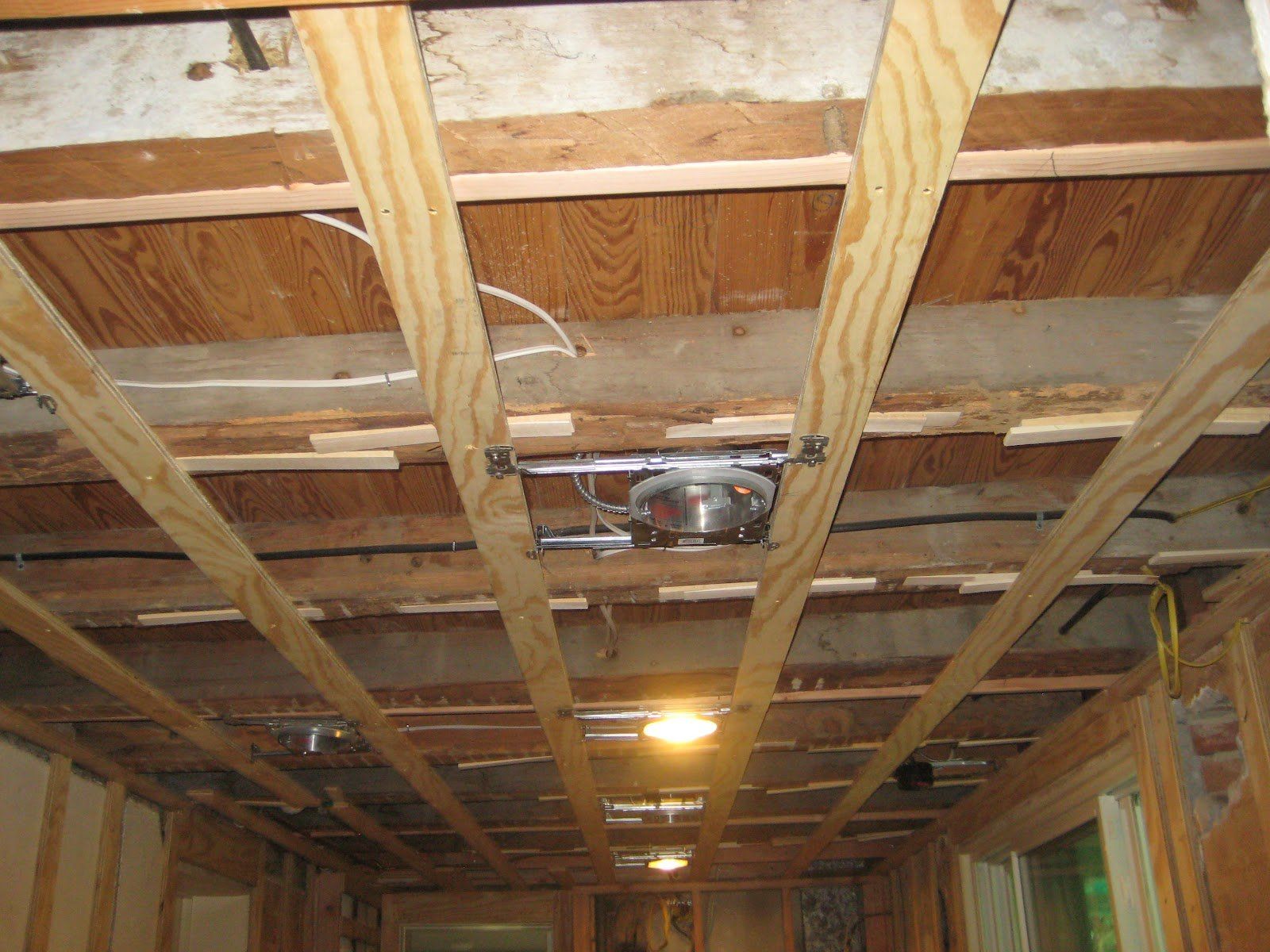 Soundproofing Ceiling packers to level joists
