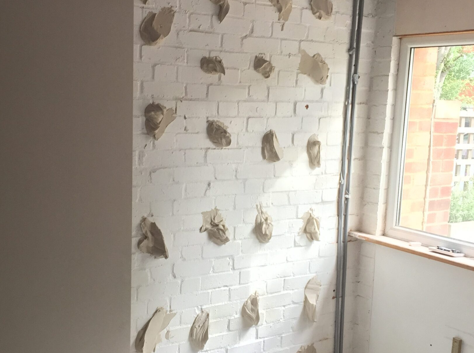How to soundproof a dot and dab wall