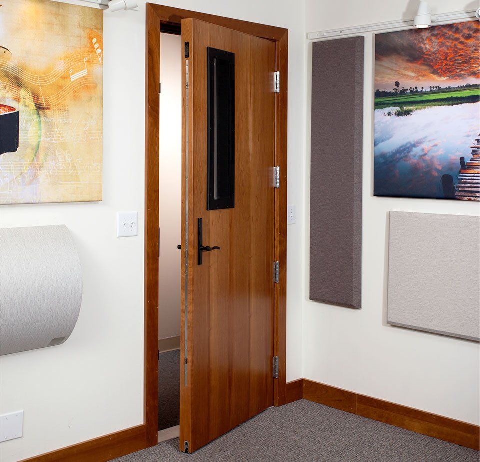 Soundproof door