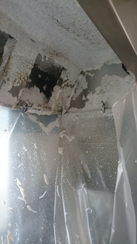 cooker getting cleaned