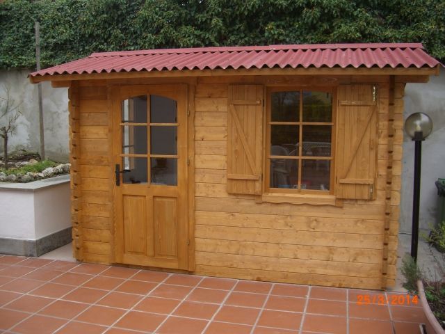 casetta in legno giardino