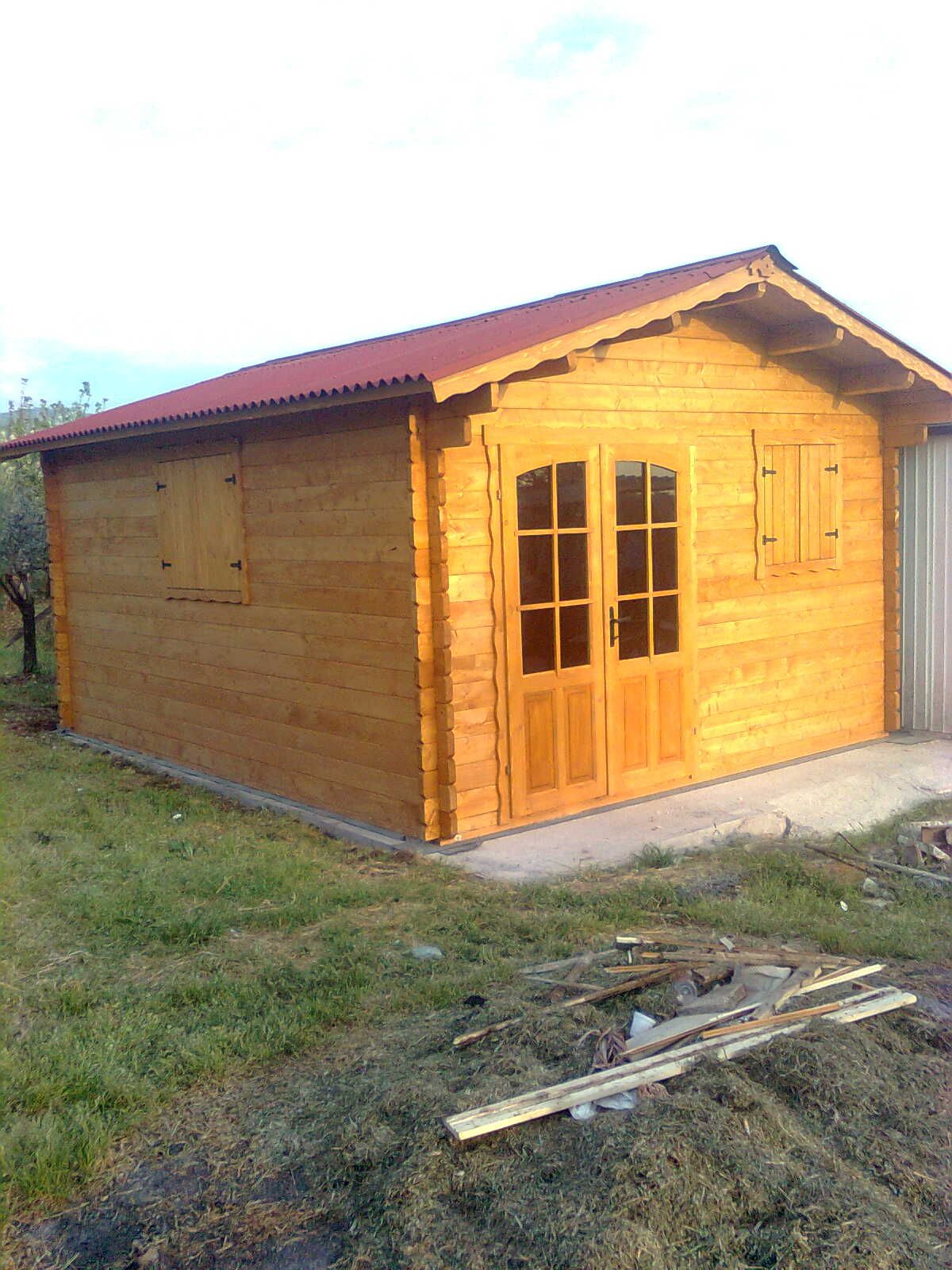 casetta in legno giardino