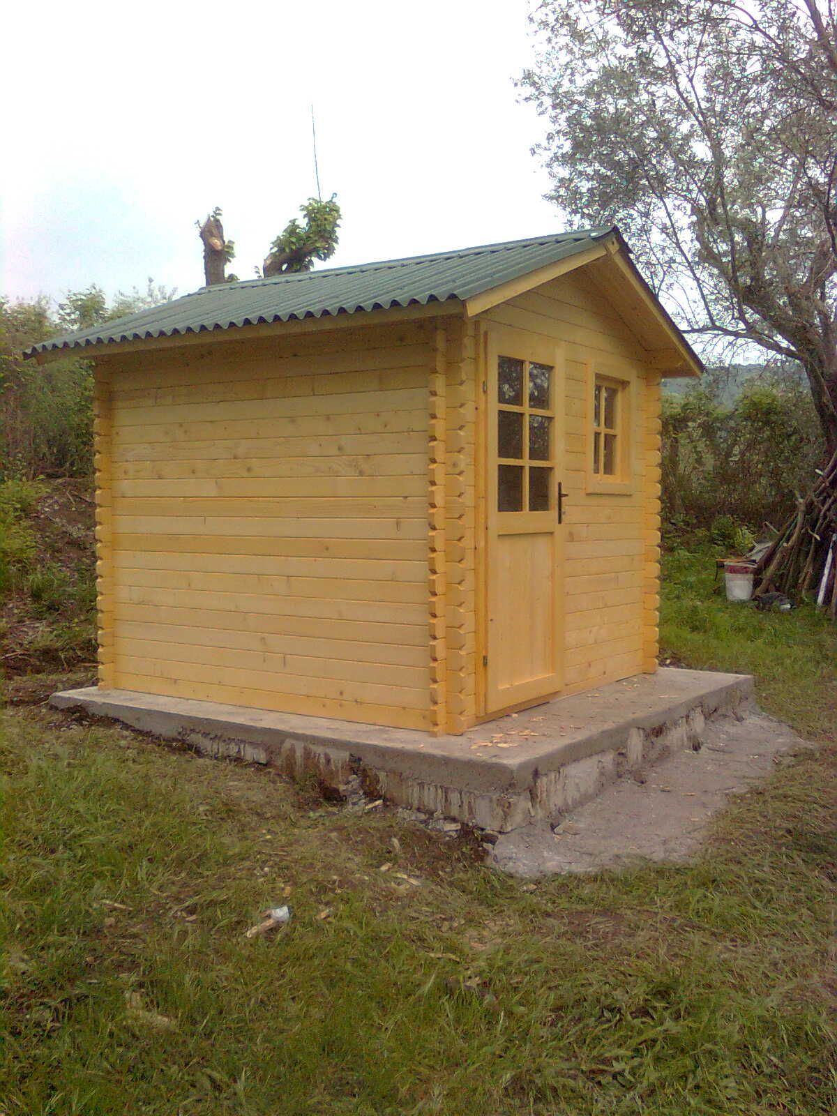 casetta in legno giardino