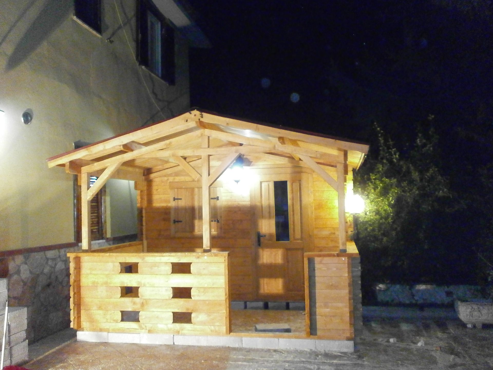 casetta in legno giardino