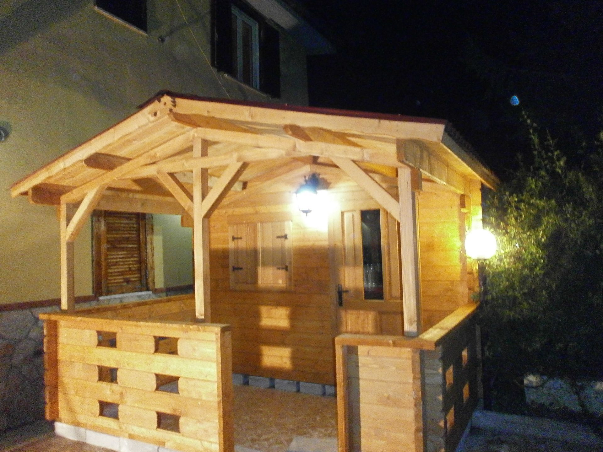 casetta in legno giardino