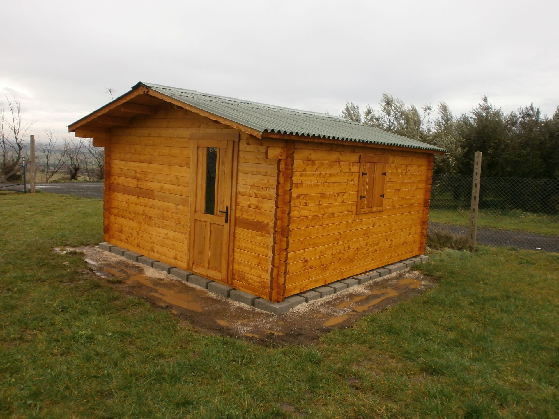 casetta in legno giardino