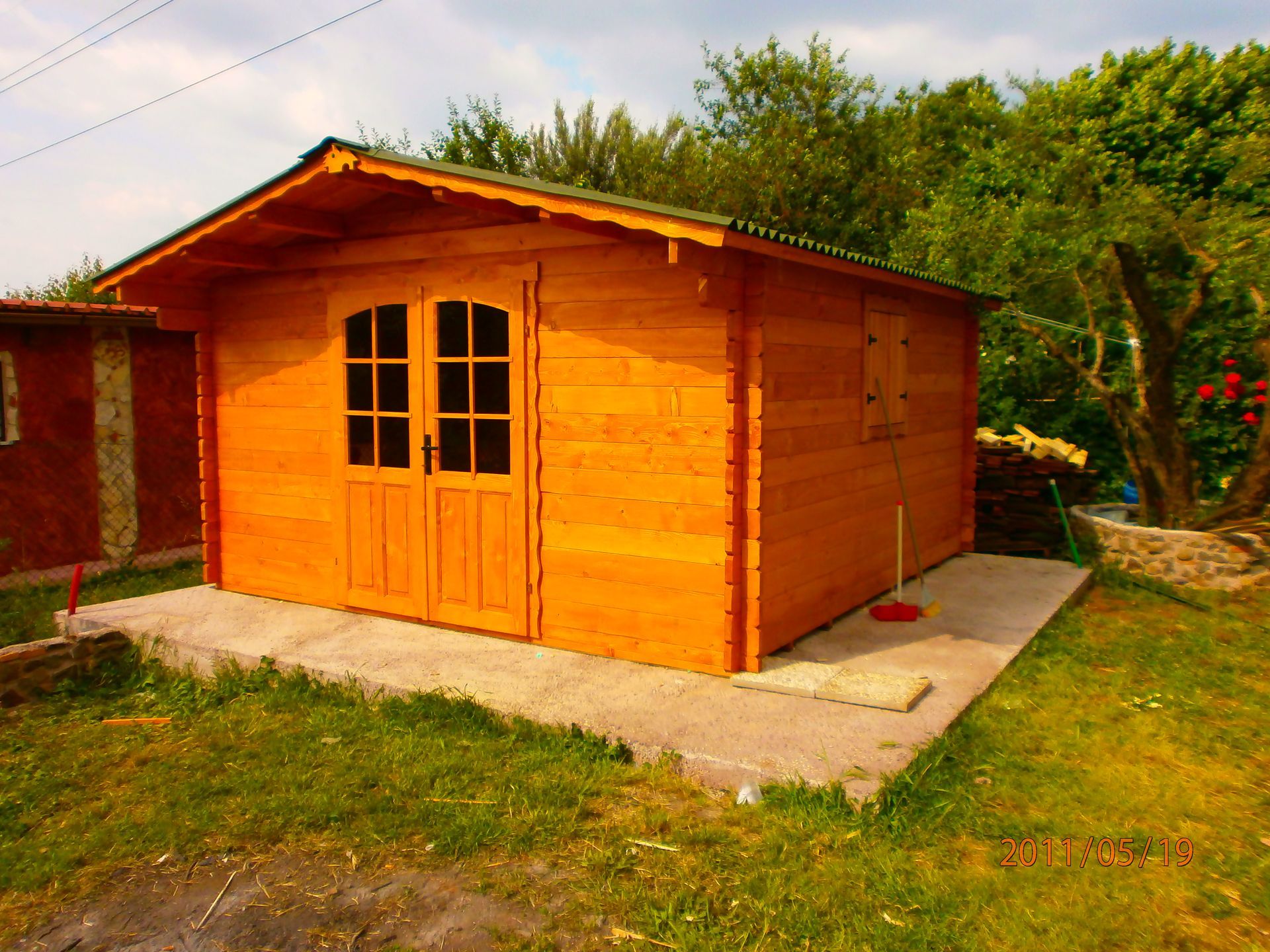 casetta in legno giardino