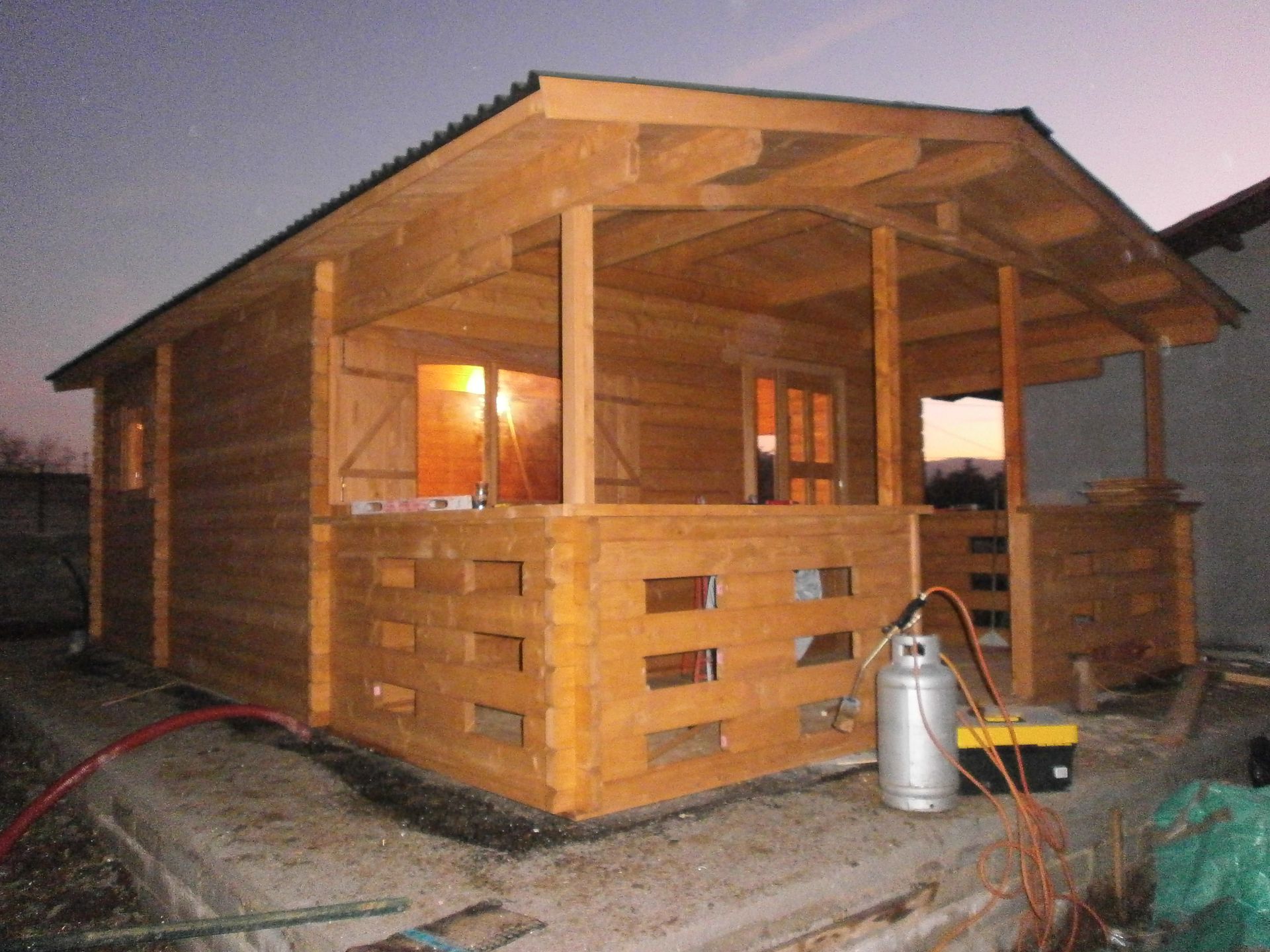 casetta in legno giardino