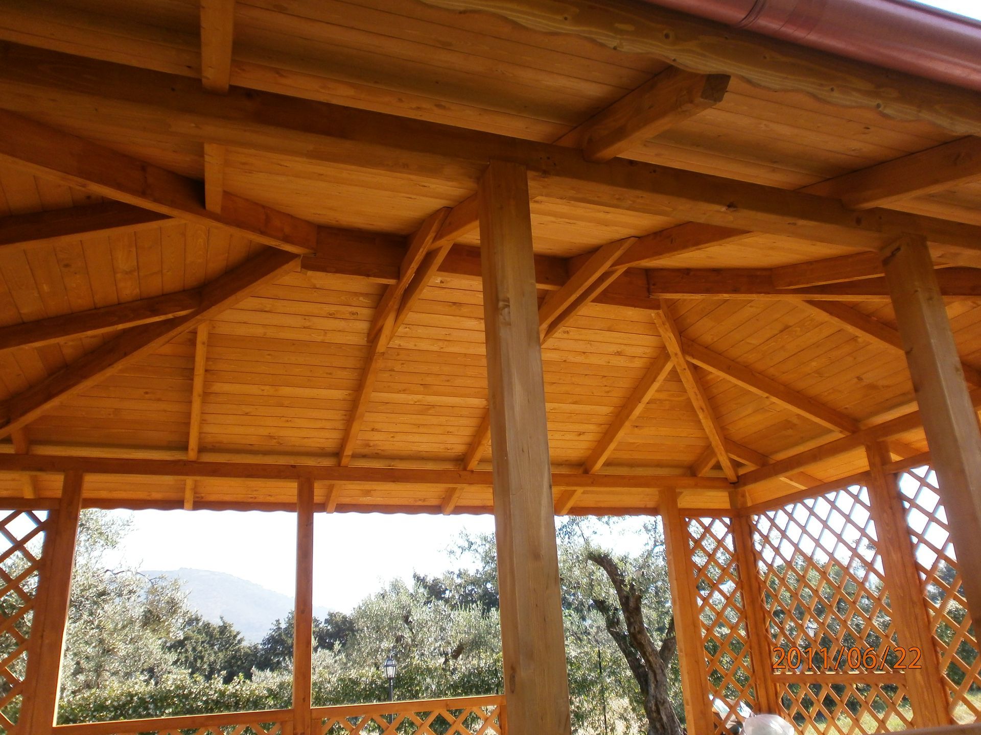 gazebo in legno