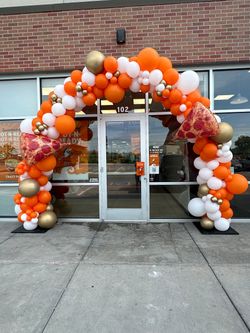 Grand Opening arch for Little Ceasers