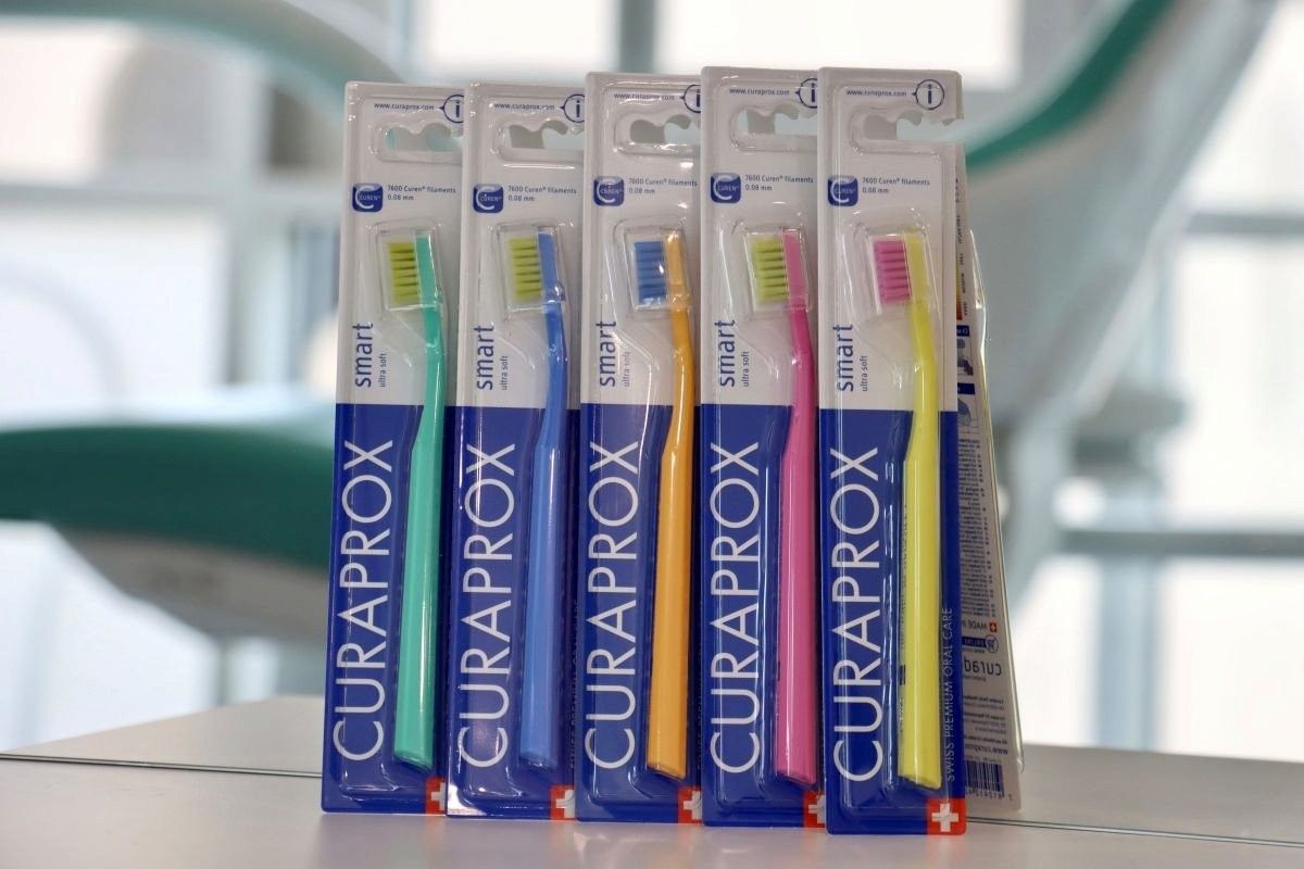 curaprox-zahnbuerste-smart