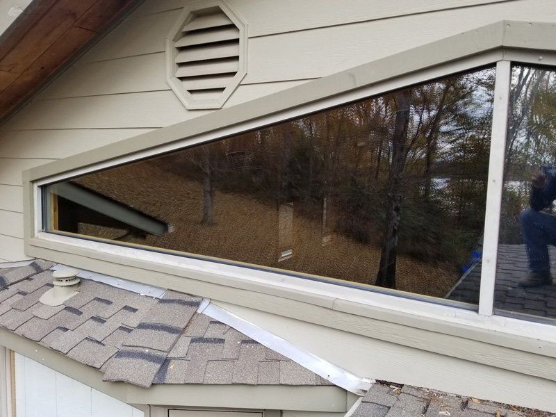 New House Window — Madisonville, TN — Quality Mobile Glass