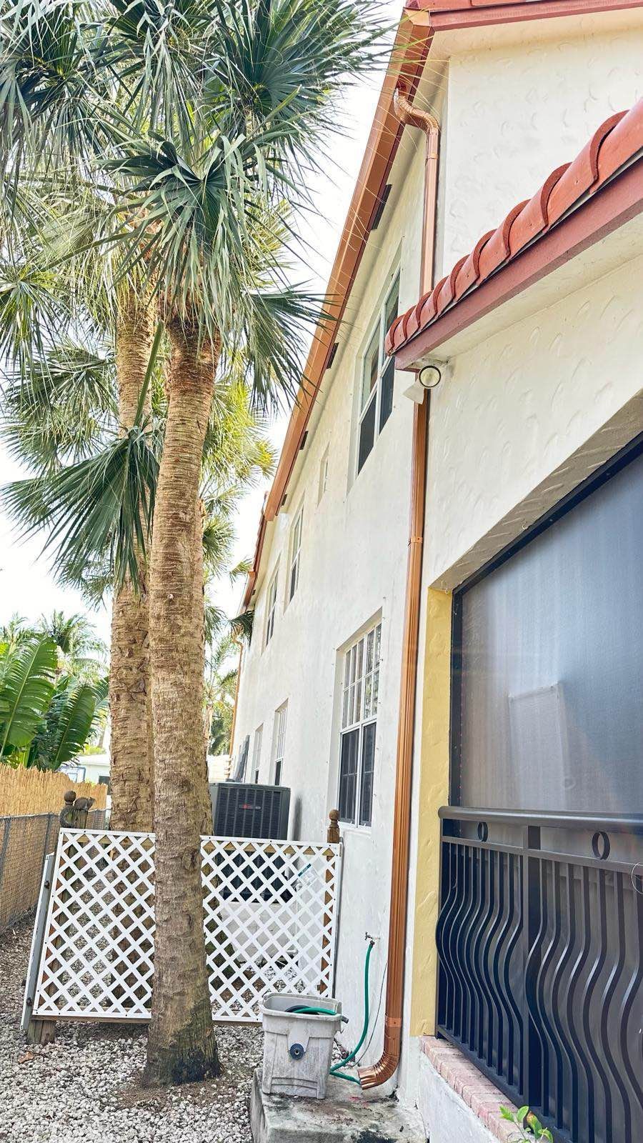 Residential gutter service in Cape Coral