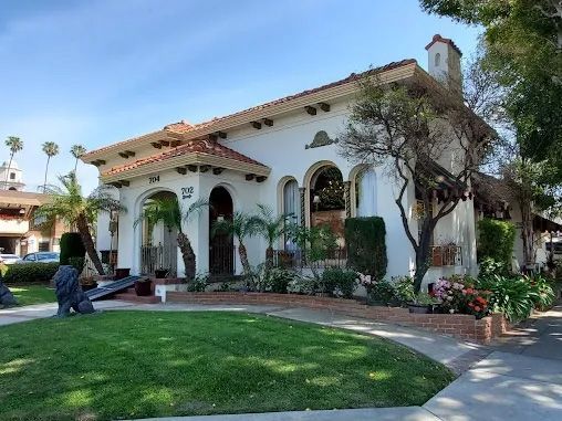 Exterior view of Chapman Funeral Homes in Orange, CA