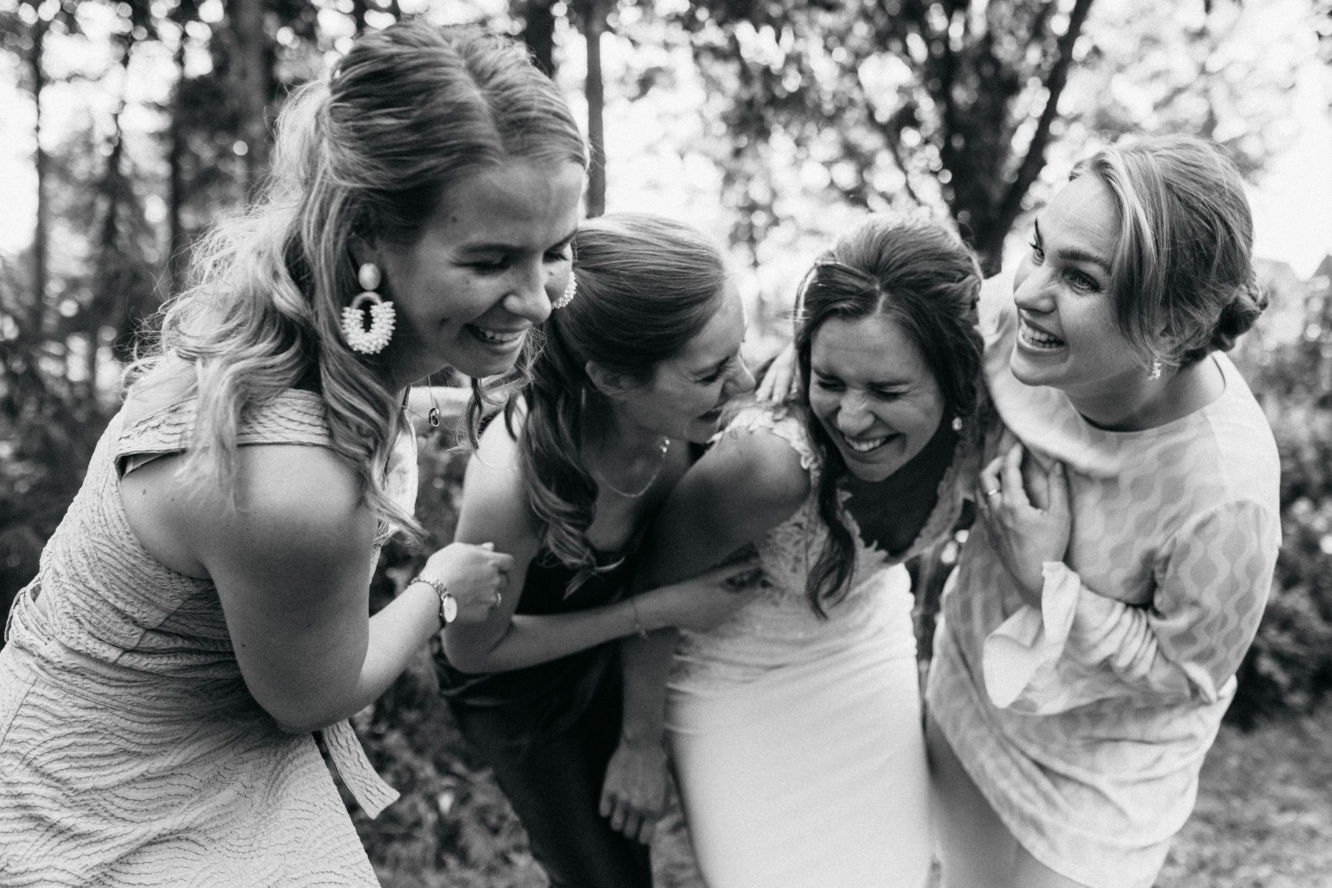 Een bridal squad is fantastisch voor tijdens de fotoshoot, net als kinderen en huisdieren.