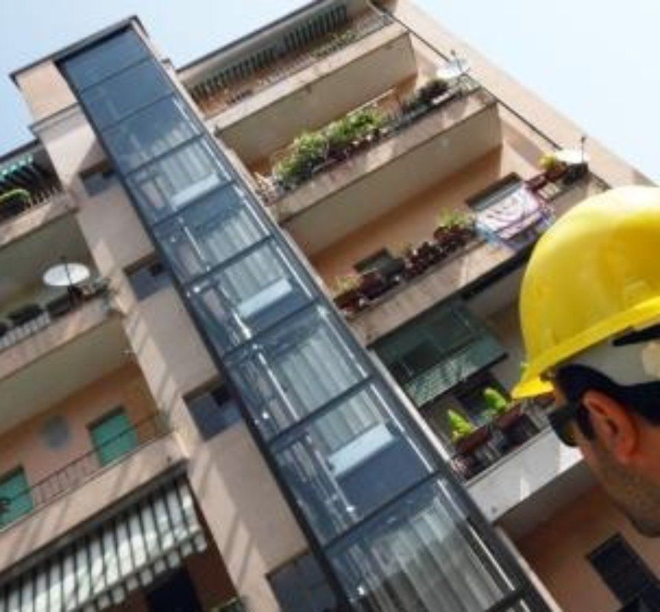 Vano ascensore esterno