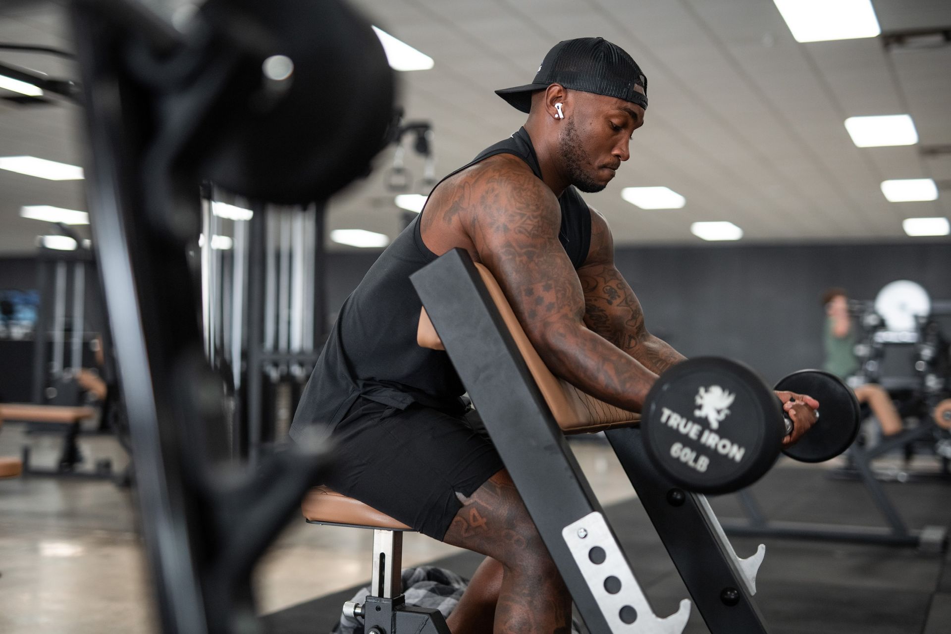 Unveiling the Hidden Gems: How Weightlifting Elevates Mental Health and Self-Confidence