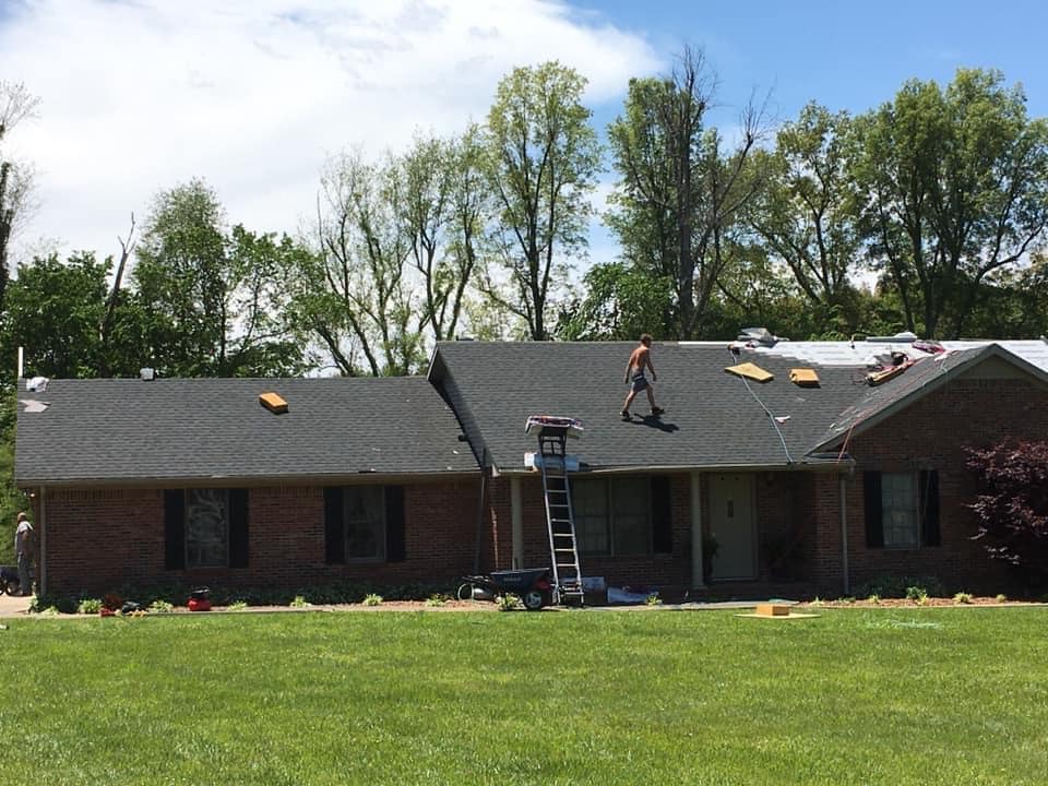 roofers working new roof