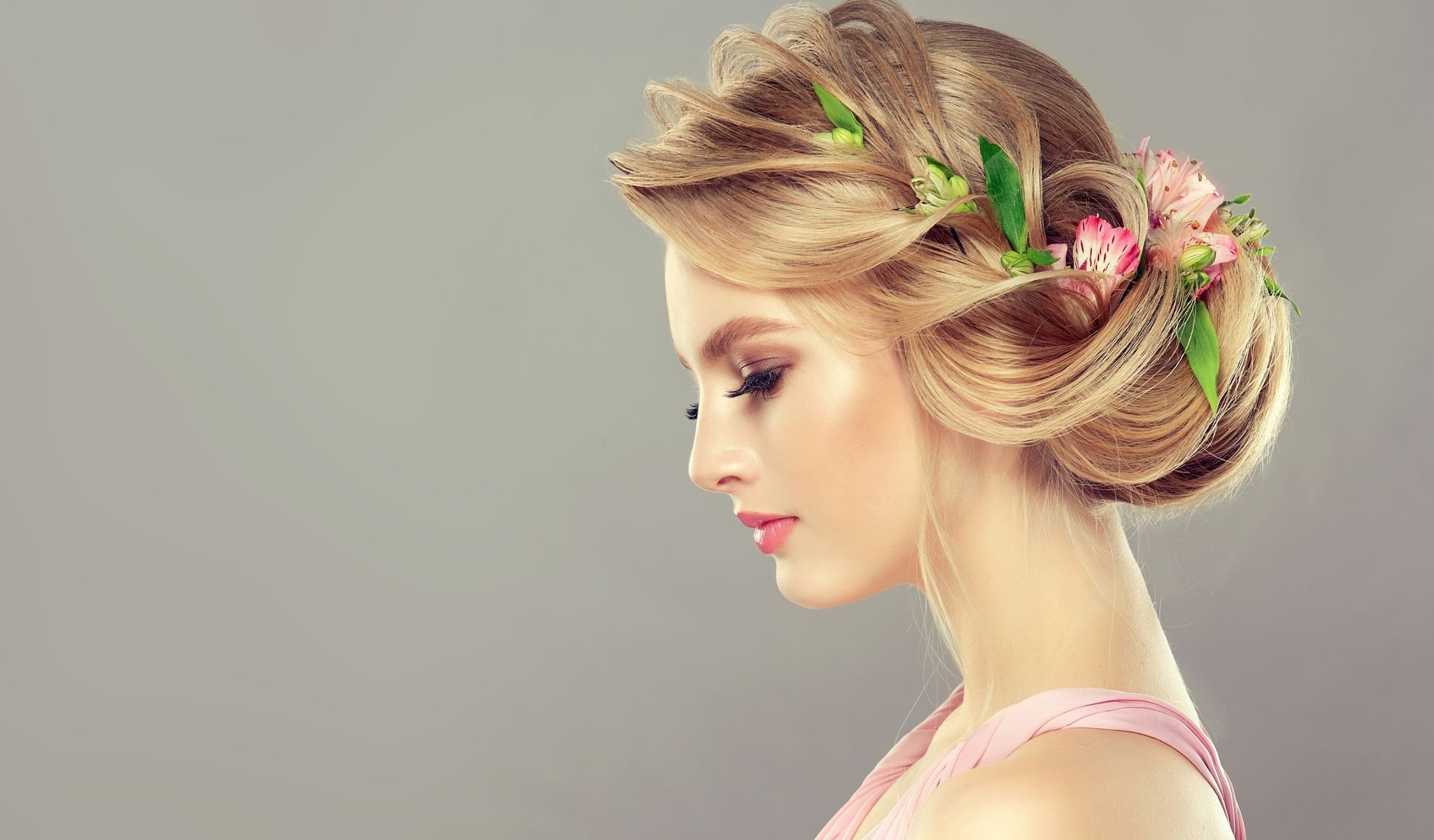 Kelebek Cosmetics by Mona - Studio