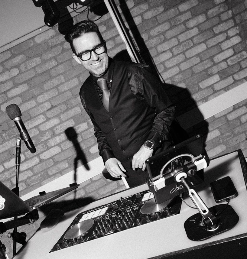 Jay Allen performing at a wedding ceremony