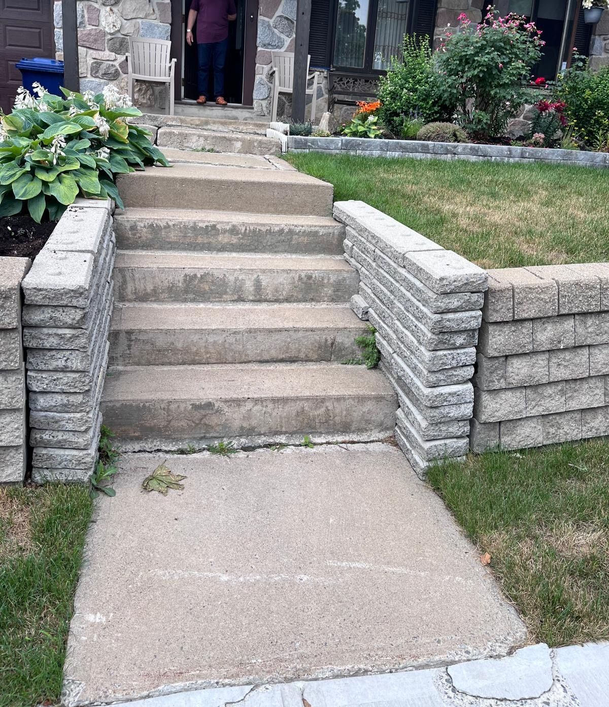 Un escalier menant à une maison