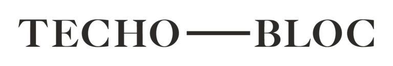 Le mot techno-bloc est sur fond blanc