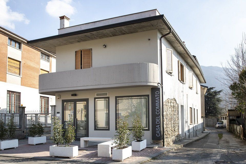 vista della casa del commiato