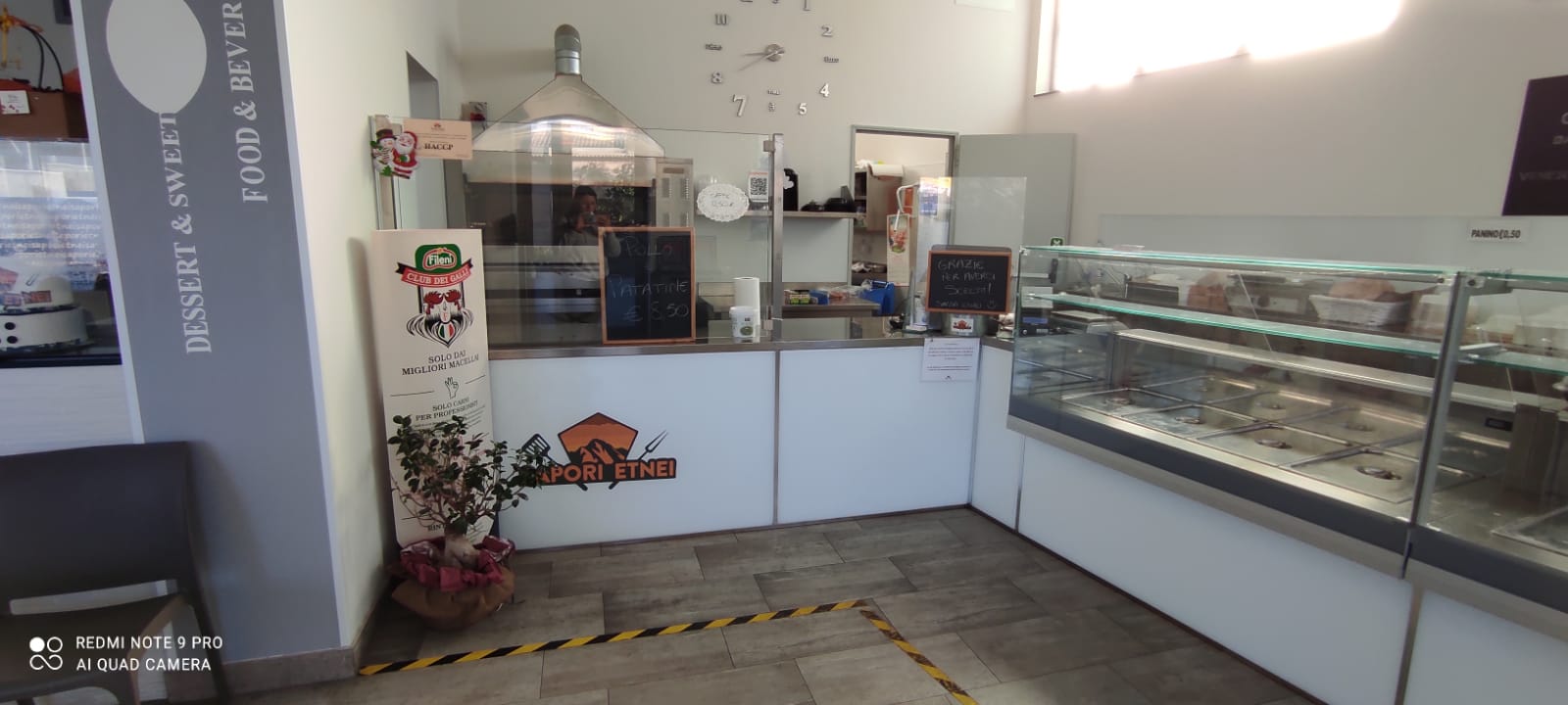 realizzazioni vega arredi commerciali 7