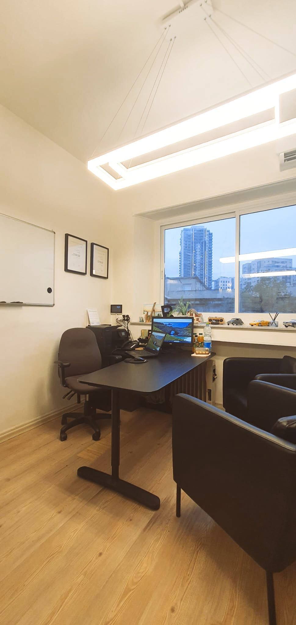 תצלום א - משרדנו