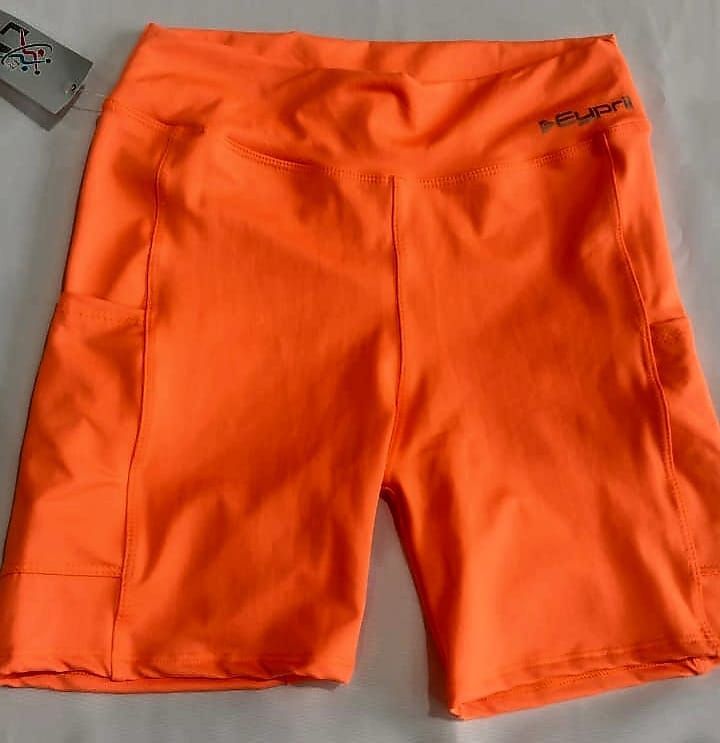 SHORTS CON BOLSILLO