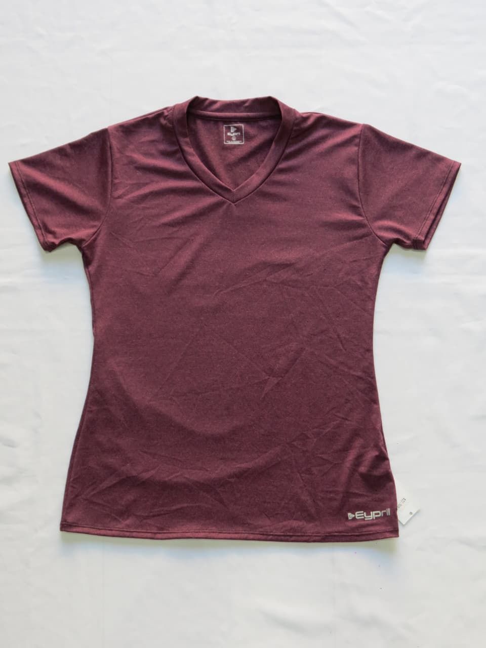REMERA ESCOTE V